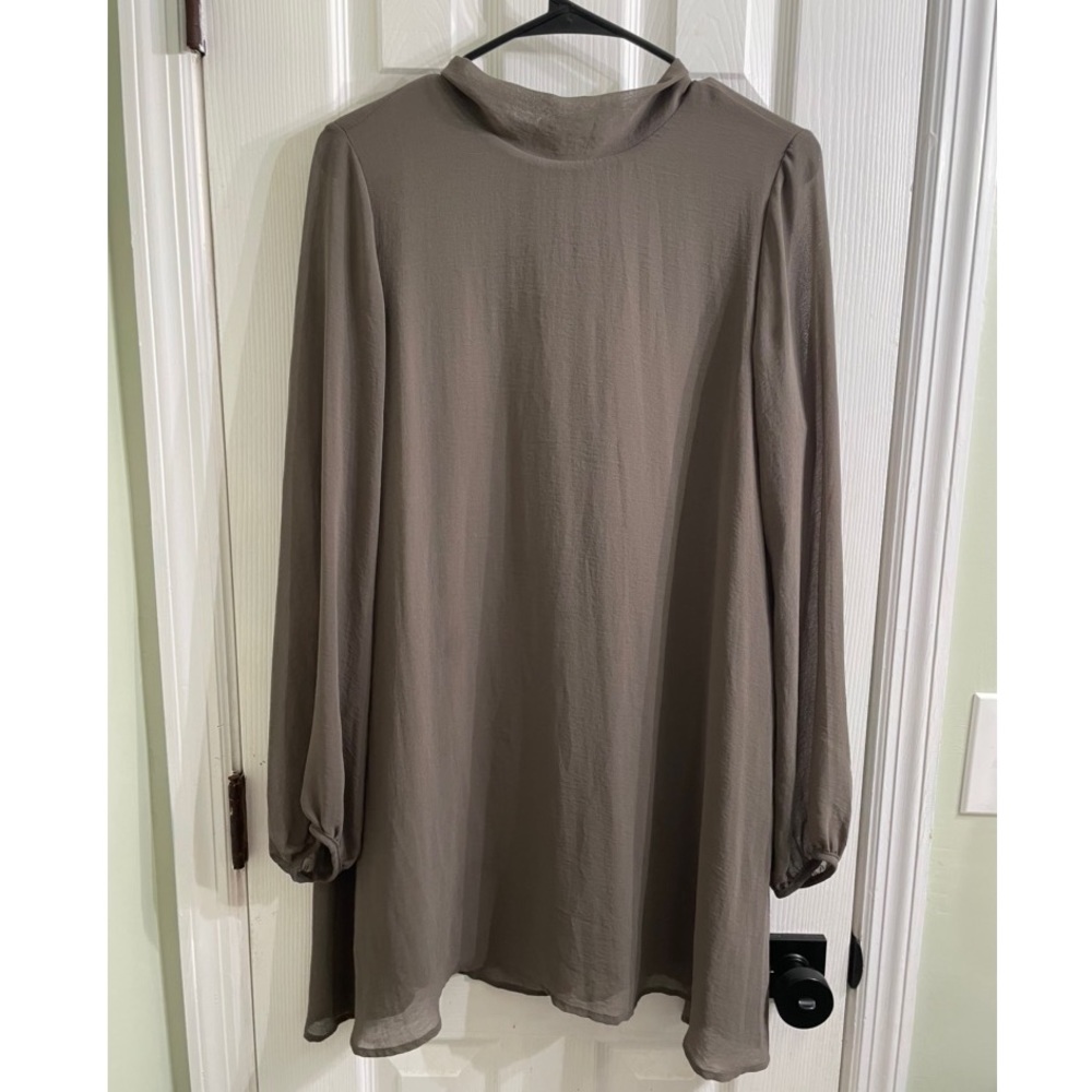Lightweight Long-sleeved Dress